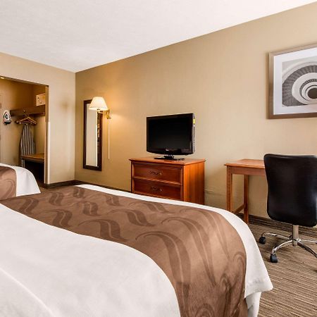 Quality Inn & Suites New Castle Exteriör bild
