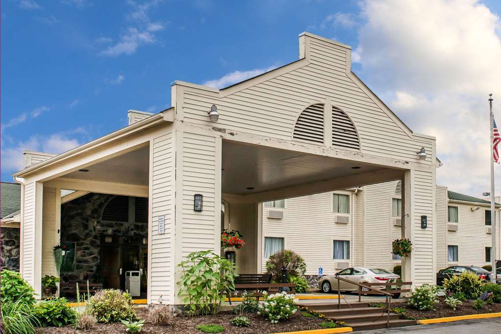 Quality Inn & Suites New Castle Exteriör bild